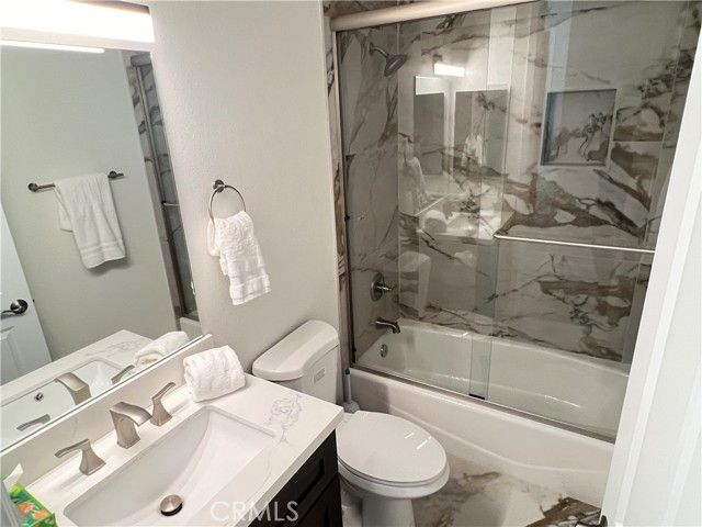 1011 Hyde Park Drive, Santa Ana, CA 92705