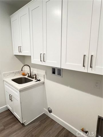 1011 Hyde Park Drive, Santa Ana, CA 92705