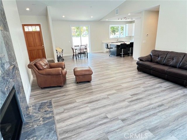 1011 Hyde Park Drive, Santa Ana, CA 92705