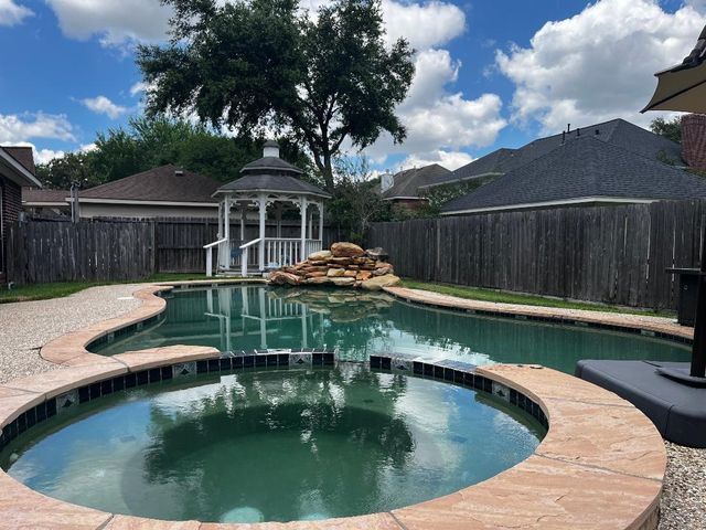 4508 Park Shadow Drive, Baytown, TX 77521