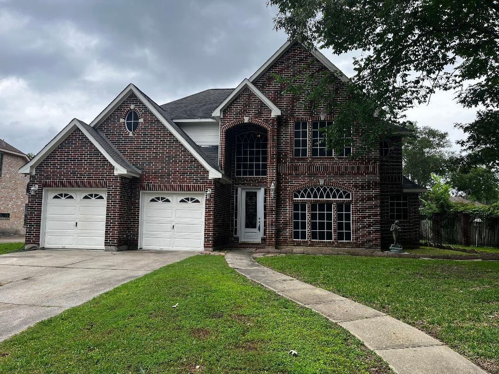 4508 Park Shadow Drive, Baytown, TX 77521