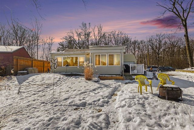 761 S Coolidge Drive, Six Lakes, MI 48886