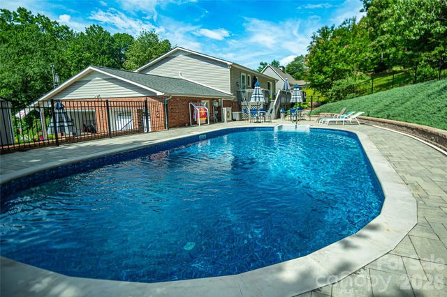 2959 Ramblewoods Drive, Valdese, NC 28690