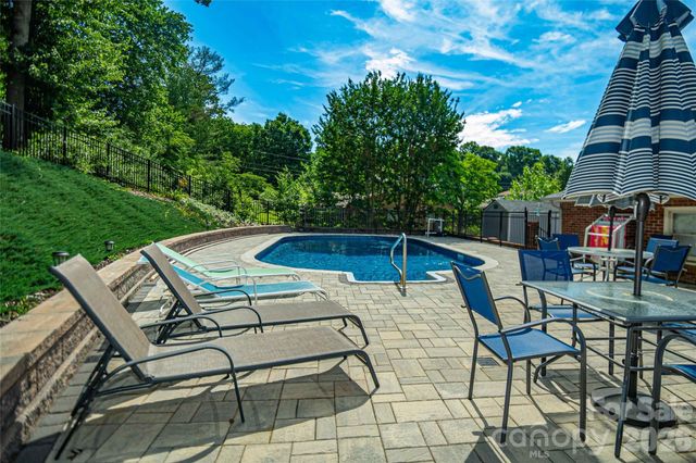 2959 Ramblewoods Drive, Valdese, NC 28690