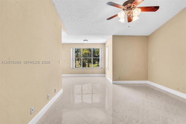 3370 Pinewalk Dr N 1222, Margate, FL 33063