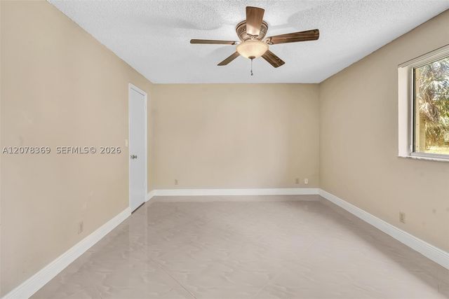 3370 Pinewalk Dr N 1222, Margate, FL 33063