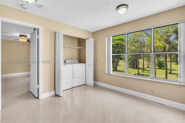 3370 Pinewalk Dr N 1222, Margate, FL 33063