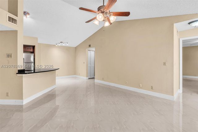 3370 Pinewalk Dr N 1222, Margate, FL 33063