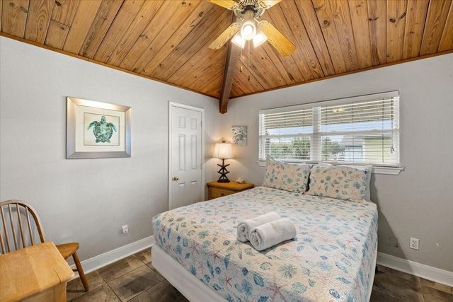 3719 Brewster Key, Galveston, TX 77554