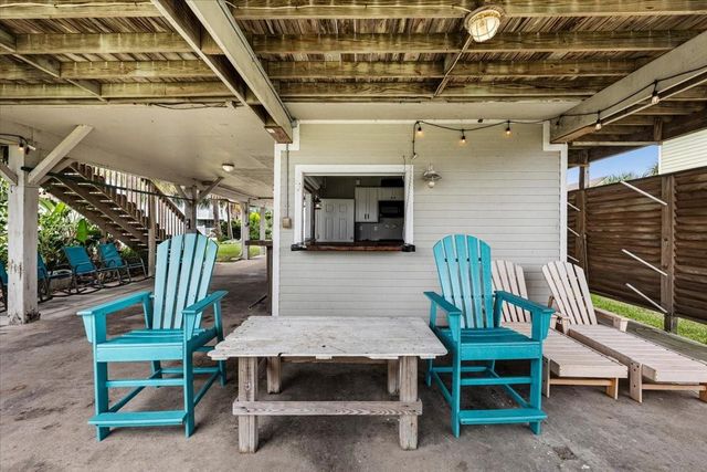 3719 Brewster Key, Galveston, TX 77554