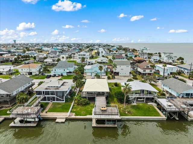 3719 Brewster Key, Galveston, TX 77554