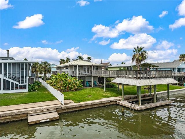 3719 Brewster Key, Galveston, TX 77554