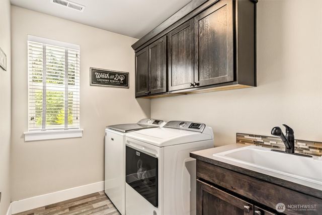 3571 Cassie Drive SW, Tumwater, WA 98512