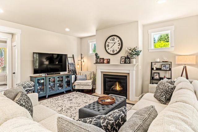 3571 Cassie Drive SW, Tumwater, WA 98512