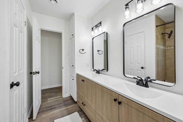 913 N Main Street, Springtown, TX 76082