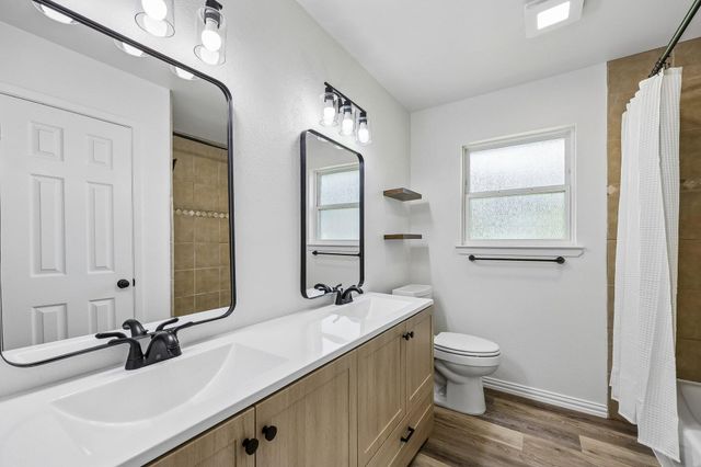 913 N Main Street, Springtown, TX 76082