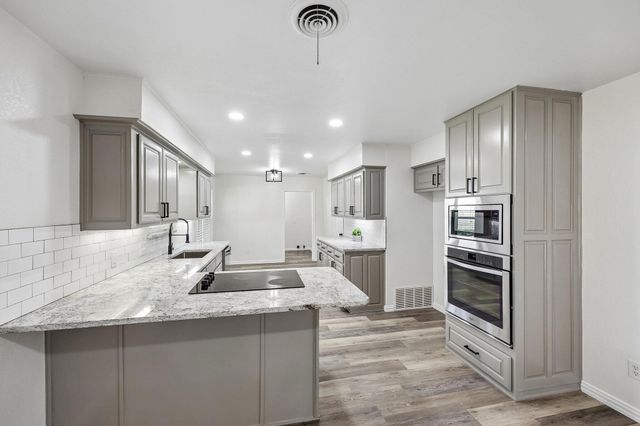 913 N Main Street, Springtown, TX 76082