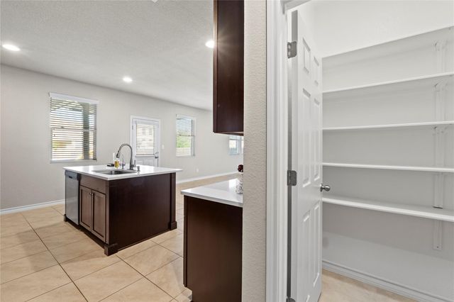 8060 Massa DR, Round Rock, TX 78665