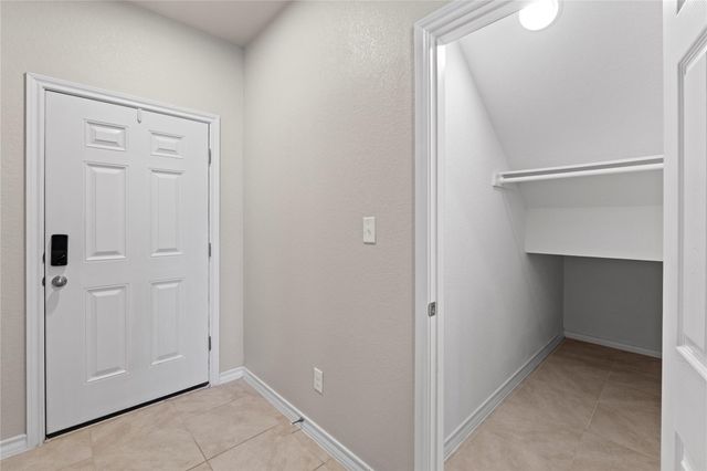 8060 Massa DR, Round Rock, TX 78665