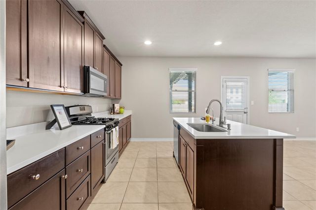 8060 Massa DR, Round Rock, TX 78665