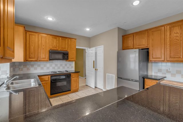 9618 Mystic Crossing Court, Houston, TX 77065