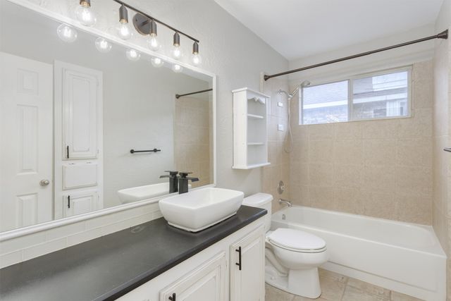 5204 Valleydale Drive, Flower Mound, TX 75028