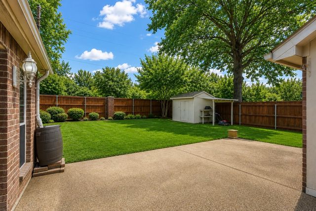 5204 Valleydale Drive, Flower Mound, TX 75028