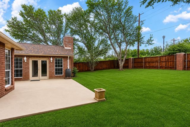 5204 Valleydale Drive, Flower Mound, TX 75028