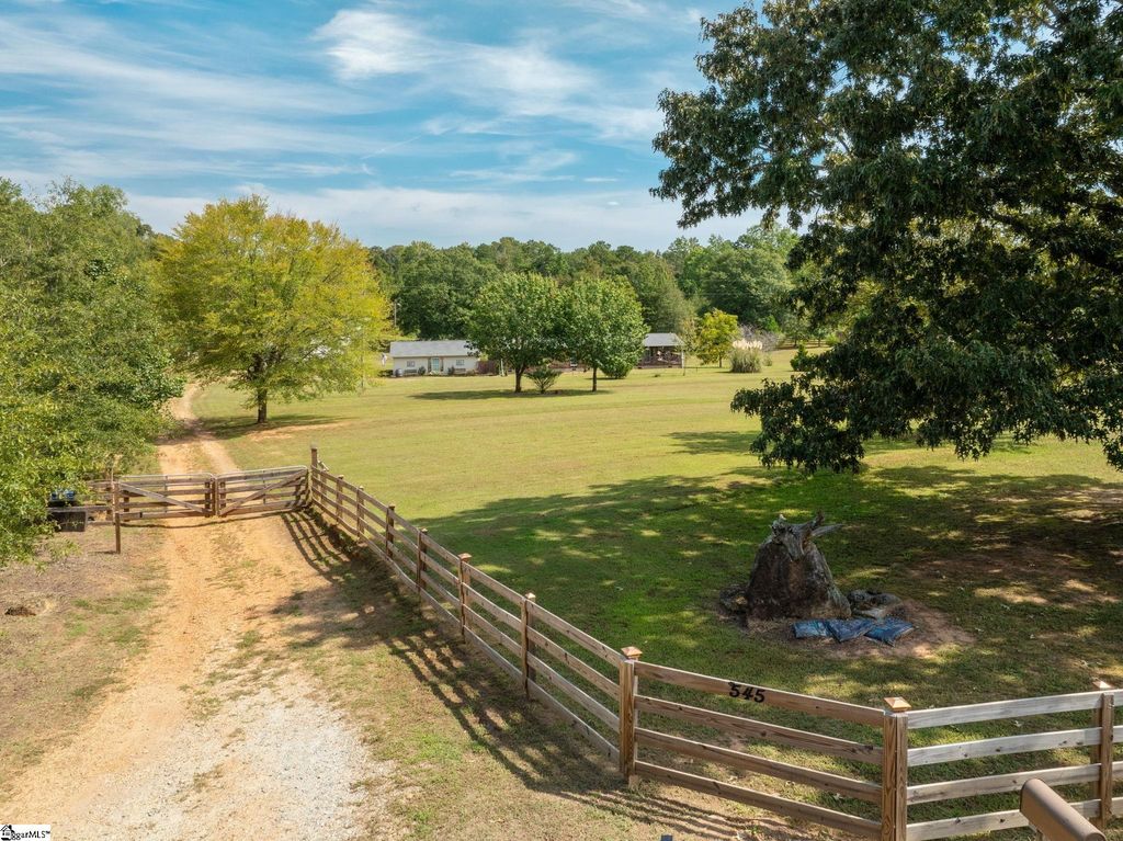 545 Ritchie Road, Fountain Inn, SC 29644