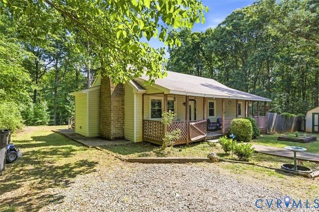 2726 Daphne Ln, Powhatan, VA 23139