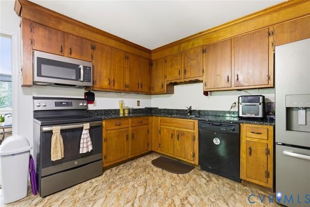 2726 Daphne Ln, Powhatan, VA 23139