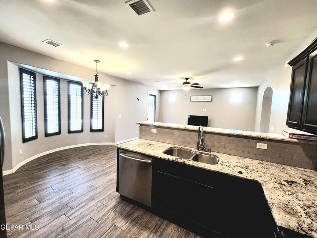 13470 Selby Street, El Paso, TX 79928