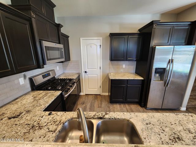 13470 Selby Street, El Paso, TX 79928