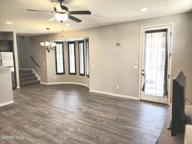 13470 Selby Street, El Paso, TX 79928