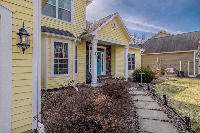 8782 Wedgefield Lane, Cicero, NY 13039