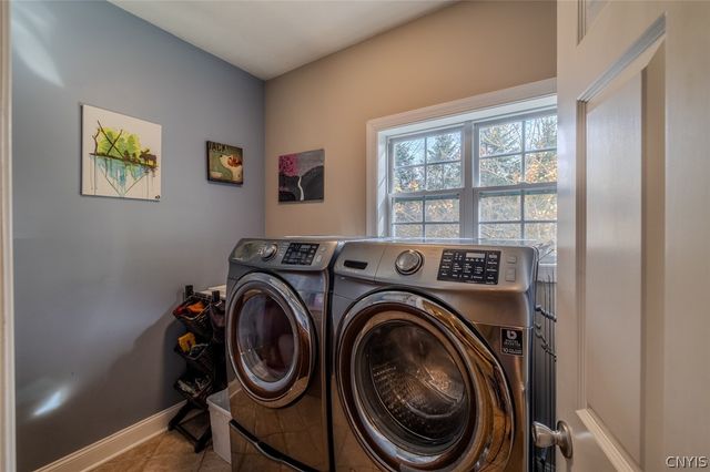 8782 Wedgefield Lane, Cicero, NY 13039