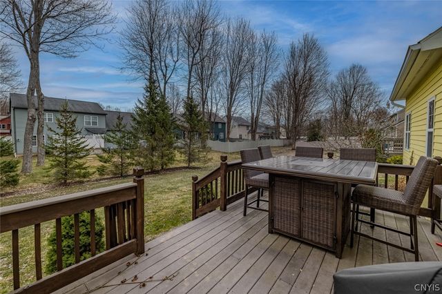 8782 Wedgefield Lane, Cicero, NY 13039