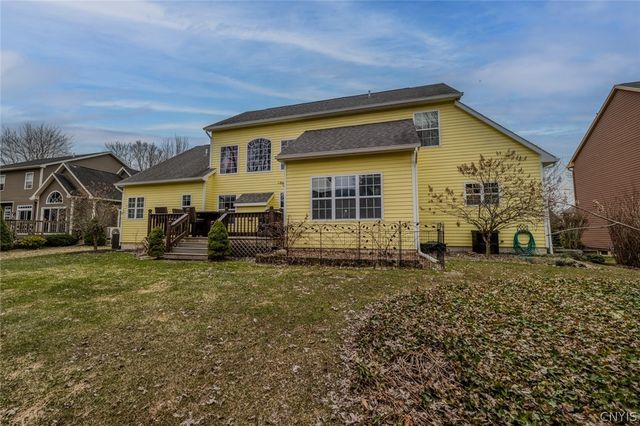 8782 Wedgefield Lane, Cicero, NY 13039