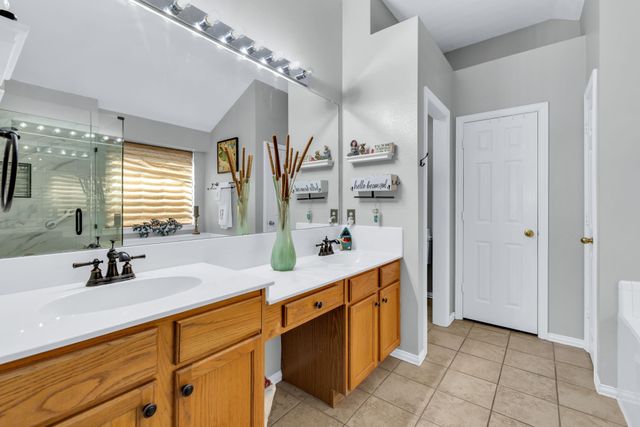 1065 Springhill Drive, Saginaw, TX 76179