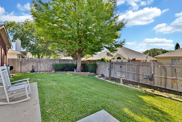 1065 Springhill Drive, Saginaw, TX 76179