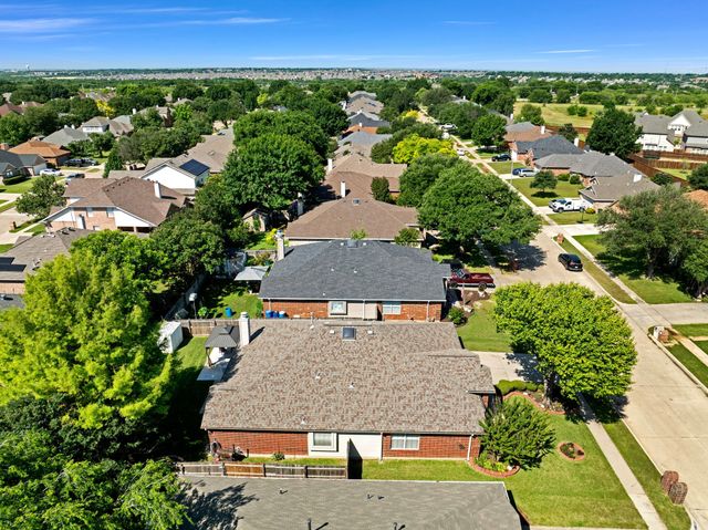 1065 Springhill Drive, Saginaw, TX 76179