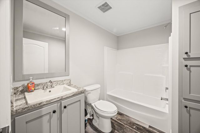 1700 Anna Maria Ln, Cookeville, TN 38501