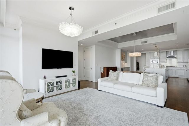 3630 Peachtree Road NE 2302, Atlanta, GA 30326