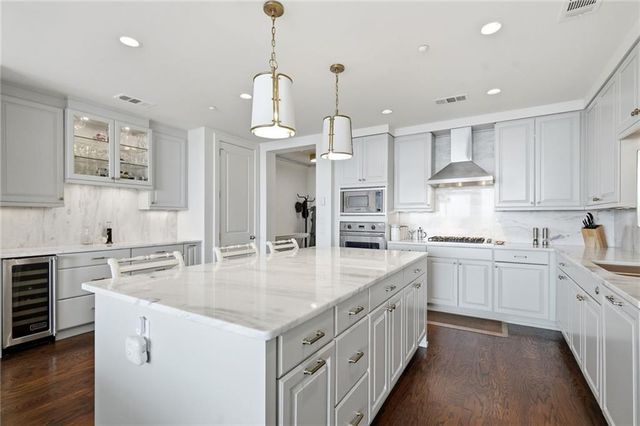 3630 Peachtree Road NE 2302, Atlanta, GA 30326