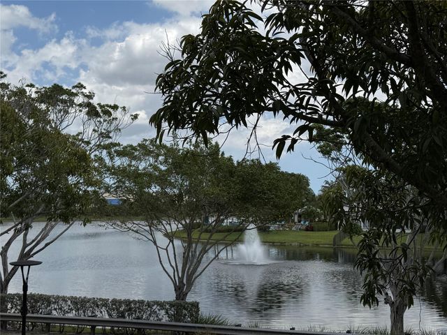 11165 SW 6th Street 204, Pembroke Pines, FL 33025