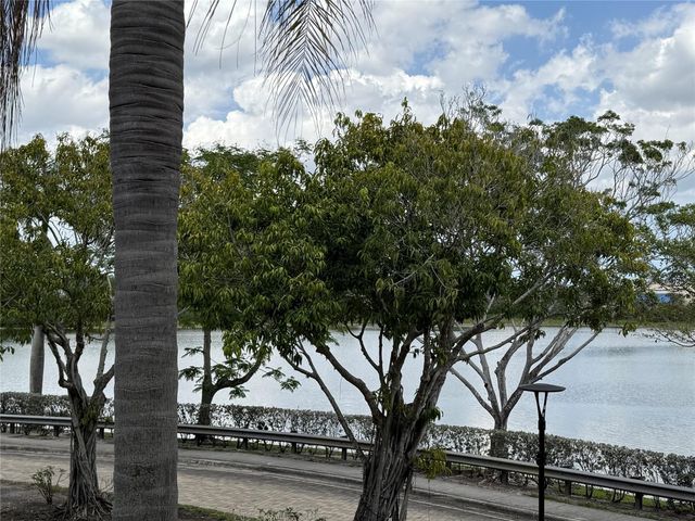11165 SW 6th Street 204, Pembroke Pines, FL 33025