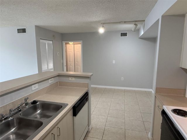 11165 SW 6th Street 204, Pembroke Pines, FL 33025