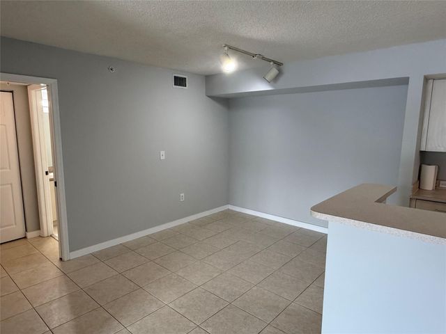 11165 SW 6th Street 204, Pembroke Pines, FL 33025