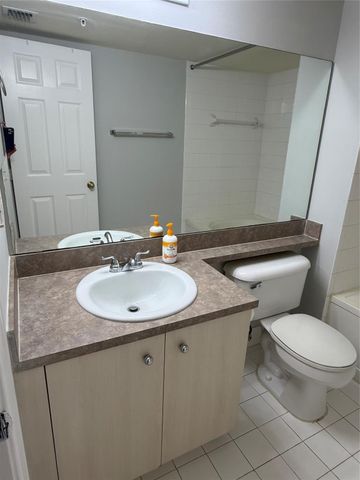 11165 SW 6th Street 204, Pembroke Pines, FL 33025