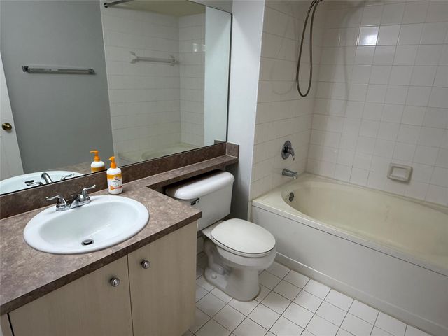 11165 SW 6th Street 204, Pembroke Pines, FL 33025